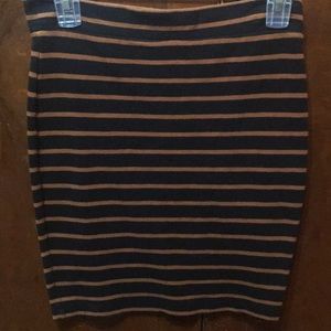 Women’s/junior skirt